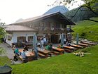 Tiroler Abend auf der Alm